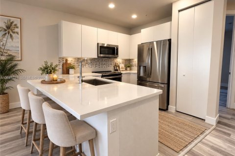 Copropriété à vendre à Doral, Floride: 3 chambres, 102.38 m2 № 2340375 - photo 4