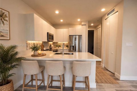 Copropriété à vendre à Doral, Floride: 3 chambres, 102.38 m2 № 2340375 - photo 3
