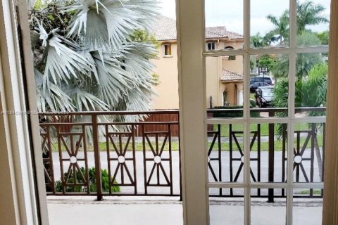 Villa ou maison à louer à Miami, Floride: 5 chambres, 244.8 m2 № 1850820 - photo 24