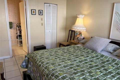 Condo in Hollywood, Florida, 2 bedrooms № 2054573 - photo 7