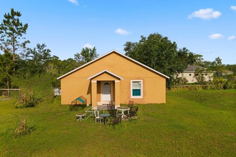 House in Orlando, Florida 5 bedrooms, 320.7 sq.m. № 1395637 - photo 8