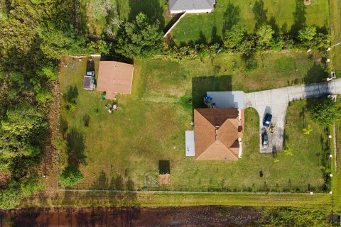 House in Orlando, Florida 5 bedrooms, 320.7 sq.m. № 1395637 - photo 6