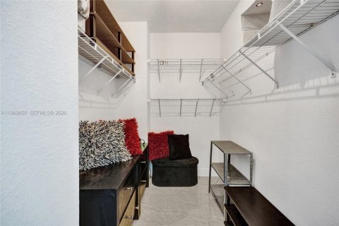 Снять в аренду кондоминиум в Холливуд, Флорида 1 спальня, 77.57м2, № 2031234 - фото 15