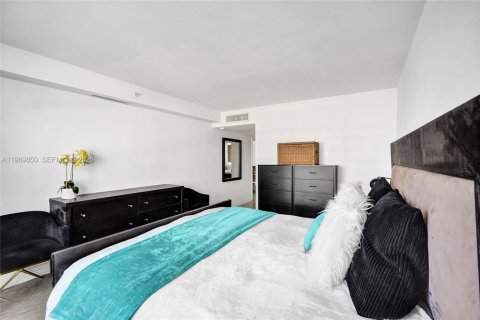 Снять в аренду кондоминиум в Холливуд, Флорида 1 спальня, 77.57м2, № 2031234 - фото 17