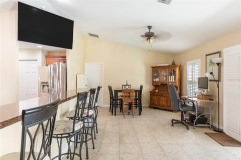 House in Port Charlotte, Florida 3 bedrooms, 167.22 sq.m. № 1653814 - photo 11