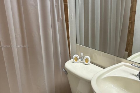 Casa en venta en Miami, Florida, 3 dormitorios, 151.15 m2 № 1977624 - foto 29