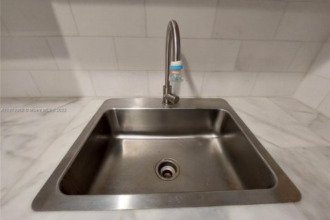 Copropriété à louer à North Miami Beach, Floride: 1 chambre, 66.89 m2 № 1973381 - photo 8