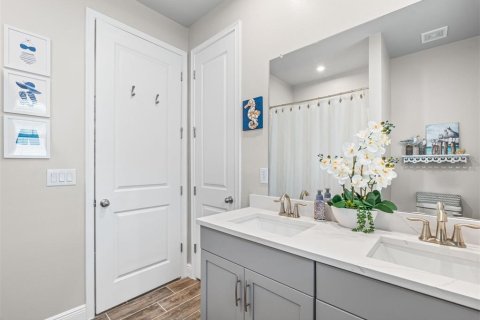 Casa en venta en Venice, Florida, 5 dormitorios, 302.77 m2 № 2145492 - foto 22