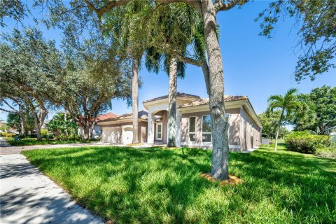 House in Davie, Florida 4 bedrooms, 259.01 sq.m. № 1997083 - photo 8