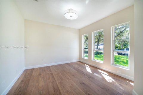 House in Davie, Florida 4 bedrooms, 259.01 sq.m. № 1997083 - photo 18