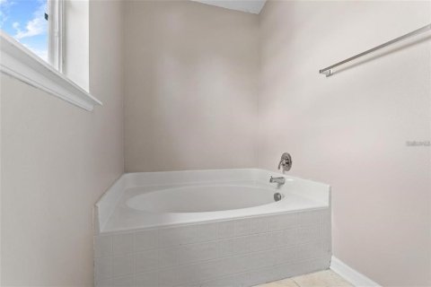 Villa ou maison à louer à Orlando, Floride: 5 chambres, 206.43 m2 № 2113795 - photo 22