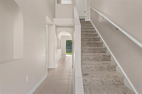 Villa ou maison à louer à Orlando, Floride: 5 chambres, 206.43 m2 № 2113795 - photo 4