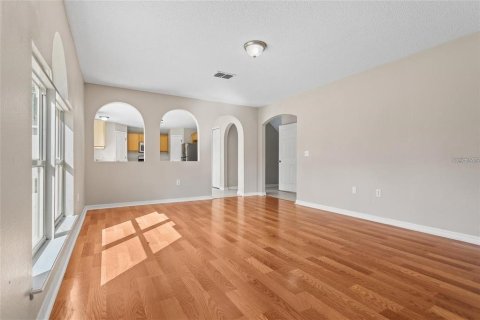 Villa ou maison à louer à Orlando, Floride: 5 chambres, 206.43 m2 № 2113795 - photo 9