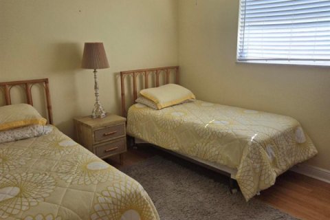 Condo in Lake Worth, Florida, 2 bedrooms  № 2400506 - photo 10