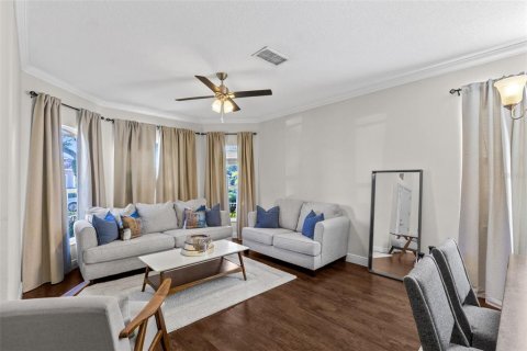 Villa ou maison à vendre à Orlando, Floride: 4 chambres, 185.25 m2 № 2431930 - photo 5