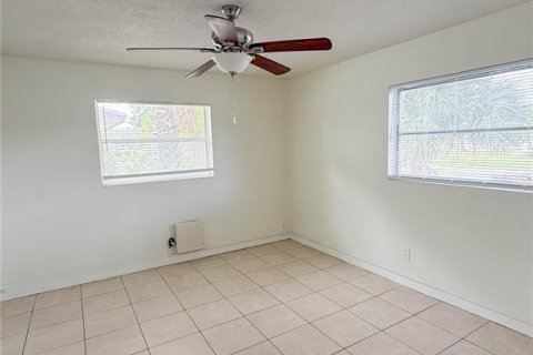 Appartement à louer à Saint Petersburg, Floride: 1 chambre, 60.39 m2 № 2416659 - photo 10
