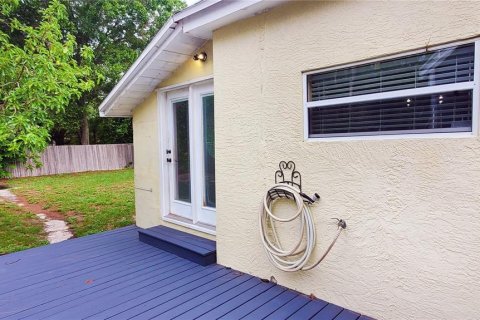 House in Clearwater, Florida 2 bedrooms, 101.91 sq.m. № 2273049 - photo 25