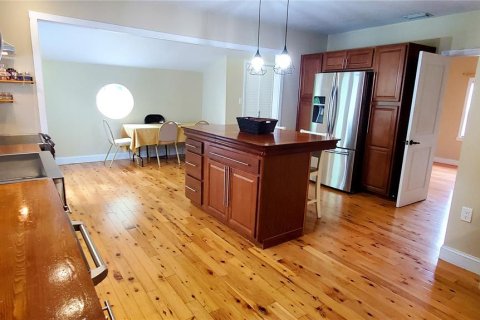 House in Clearwater, Florida 2 bedrooms, 101.91 sq.m. № 2273049 - photo 7