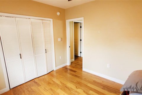 House in Clearwater, Florida 2 bedrooms, 101.91 sq.m. № 2273049 - photo 19