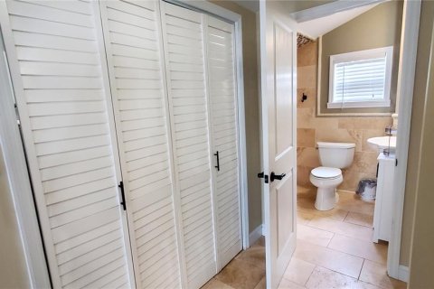 House in Clearwater, Florida 2 bedrooms, 101.91 sq.m. № 2273049 - photo 22