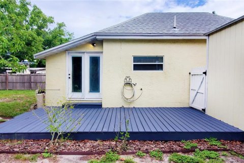 House in Clearwater, Florida 2 bedrooms, 101.91 sq.m. № 2273049 - photo 24