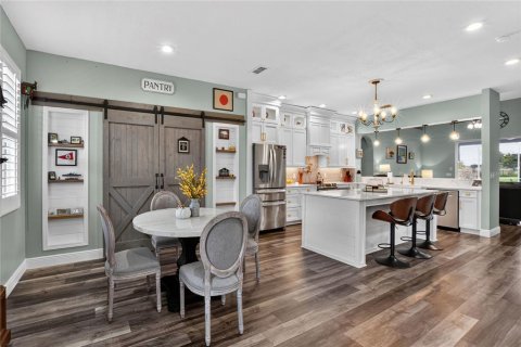 Купить виллу или дом в Лейкленд, Флорида 8 комнат, 187.48м2, № 2362321 - фото 6