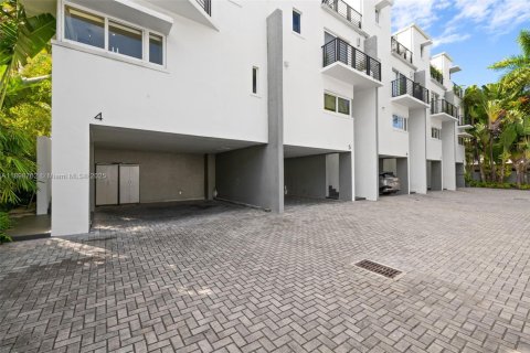 Купить таунхаус в Майами-Бич, Флорида 4 спальни, 196.95м2, № 1950610 - фото 26