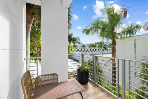 Купить таунхаус в Майами-Бич, Флорида 4 спальни, 196.95м2, № 1950610 - фото 16