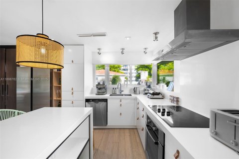 Купить таунхаус в Майами-Бич, Флорида 4 спальни, 196.95м2, № 1950610 - фото 5