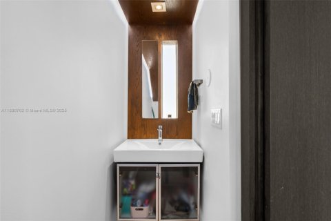 Купить таунхаус в Майами-Бич, Флорида 4 спальни, 196.95м2, № 1950610 - фото 11