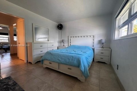 Condo in Hallandale Beach, Florida, 1 bedroom  № 1708937 - photo 9