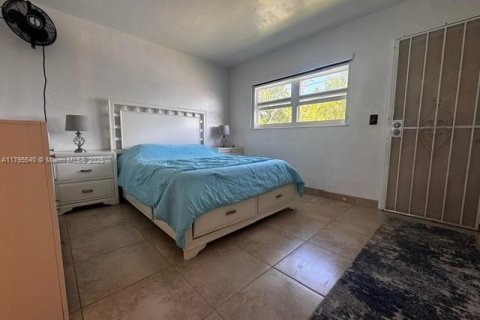 Condo in Hallandale Beach, Florida, 1 bedroom  № 1708937 - photo 8