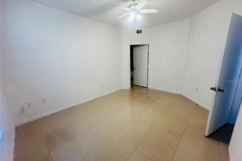 Condominio en venta en Orlando, Florida, 3 dormitorios, 126.53 m2 № 2100791 - foto 9