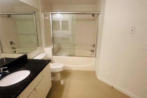 Condominio en venta en Orlando, Florida, 3 dormitorios, 126.53 m2 № 2100791 - foto 10