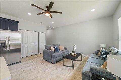 Casa en alquiler en Tampa, Florida, 2 dormitorios, 100.15 m2 № 1903239 - foto 7