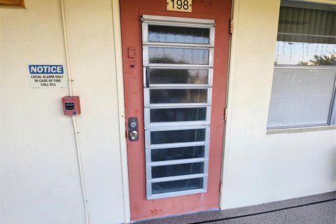 Copropriété à vendre à Deerfield Beach, Floride: 1 chambre, 65.31 m2 № 2083699 - photo 15