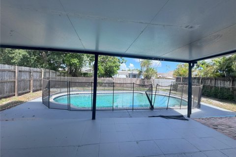 Купить виллу или дом в Холливуд, Флорида 3 спальни, 155.89м2, № 1989859 - фото 8