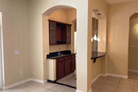 Villa ou maison à louer à Lake Mary, Floride: 4 chambres, 206.43 m2 № 2404571 - photo 10