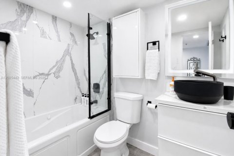 Copropriété à vendre à Sunny Isles Beach, Floride: 40.88 m2 № 2269858 - photo 4
