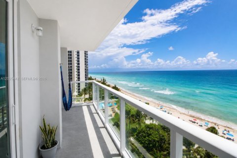 Copropriété à vendre à Sunny Isles Beach, Floride: 40.88 m2 № 2269858 - photo 13