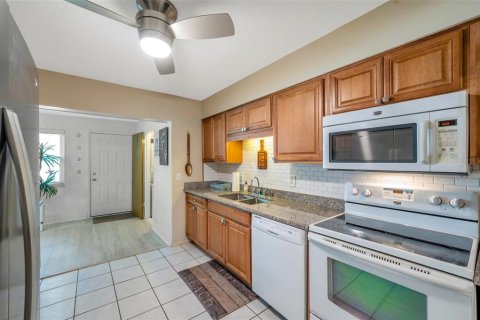 Copropriété à vendre à Seminole, Floride: 2 chambres, 109.62 m2 № 1833489 - photo 6