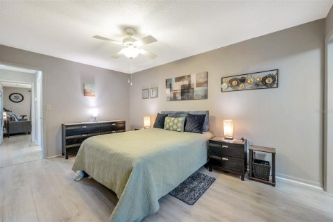 Copropriété à vendre à Seminole, Floride: 2 chambres, 109.62 m2 № 1833489 - photo 19