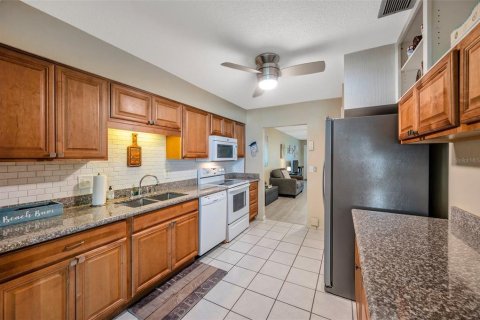 Copropriété à vendre à Seminole, Floride: 2 chambres, 109.62 m2 № 1833489 - photo 11