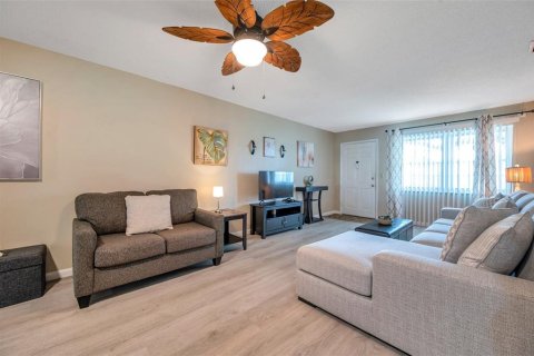 Copropriété à vendre à Seminole, Floride: 2 chambres, 109.62 m2 № 1833489 - photo 29