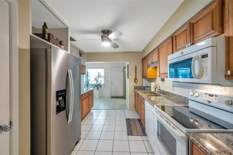 Copropriété à vendre à Seminole, Floride: 2 chambres, 109.62 m2 № 1833489 - photo 7