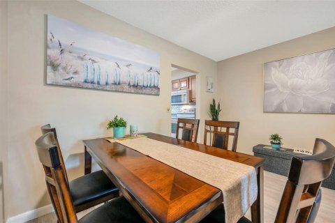 Copropriété à vendre à Seminole, Floride: 2 chambres, 109.62 m2 № 1833489 - photo 3
