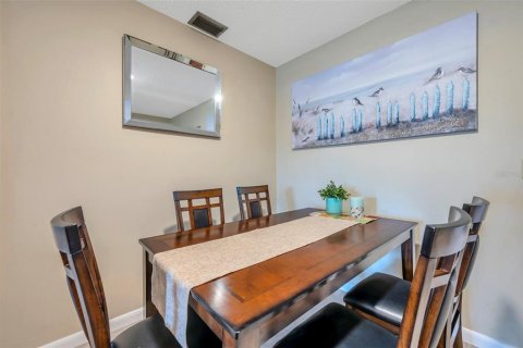 Copropriété à vendre à Seminole, Floride: 2 chambres, 109.62 m2 № 1833489 - photo 2