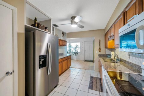 Copropriété à vendre à Seminole, Floride: 2 chambres, 109.62 m2 № 1833489 - photo 9