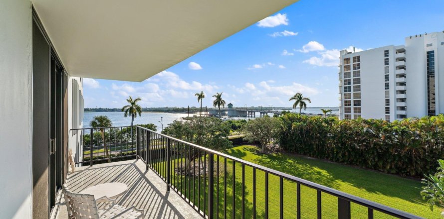Condo à West Palm Beach, Floride, 2 chambres  № 1189842