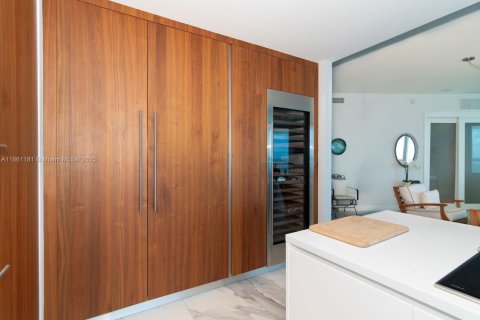 Condo in Fort Lauderdale, Florida, 4 bedrooms  № 1961030 - photo 16